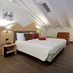 奥林匹亚酒店 酒店 4*