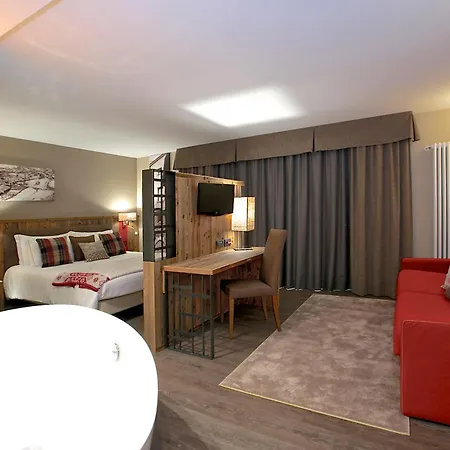 Olimpia Hotel 4*